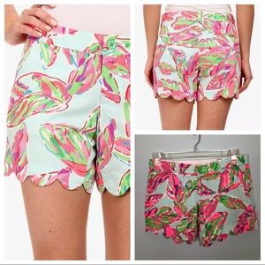 Lilly Pulitzer in the vias print buttercup shorts